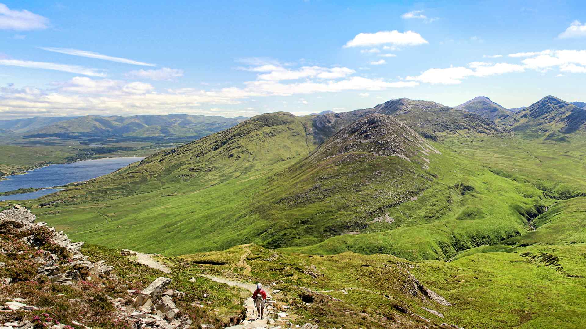 Best photo hikes in Ireland – scenic coastal trail