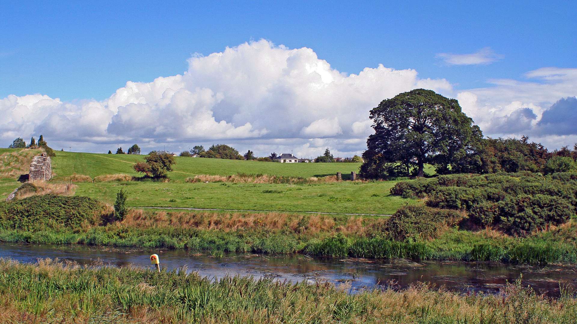top natural beauties in ireland - a scenic valley